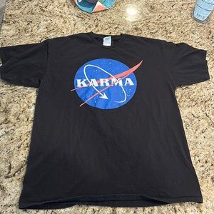 Karma tshirt 🪐✨